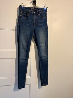 High-Rise GAP Legging Jeans